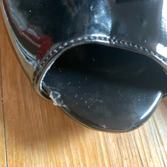 Black Peep Toe Faux Leather Heels Size 8 - Picture 6 of 7